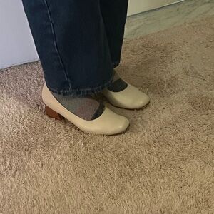 Huma Blanco Bone Louisa Pump